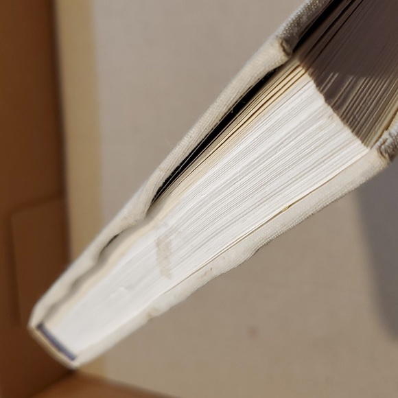 ❤️ Loving Each Other: The Challenge of Human RelationshipsLeo F. Buscaglia 📚 - Picture 13 of 13